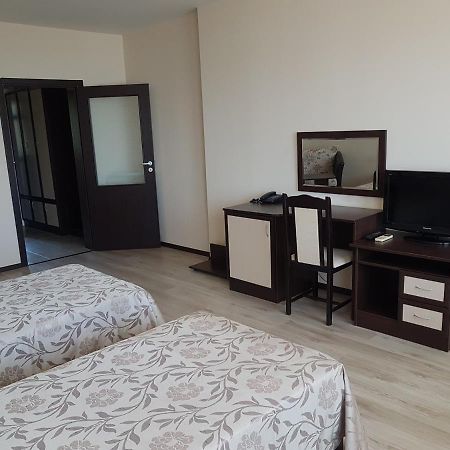 Family Hotel Venera Kavarna Buitenkant foto